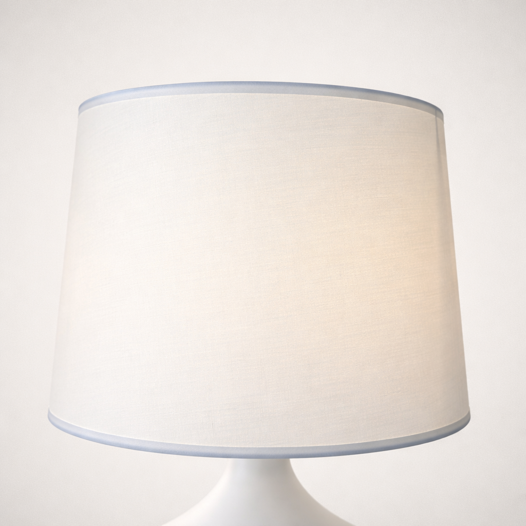 Lune Resin Lamp