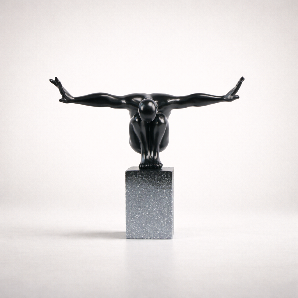 Kairen Resin Sculpture