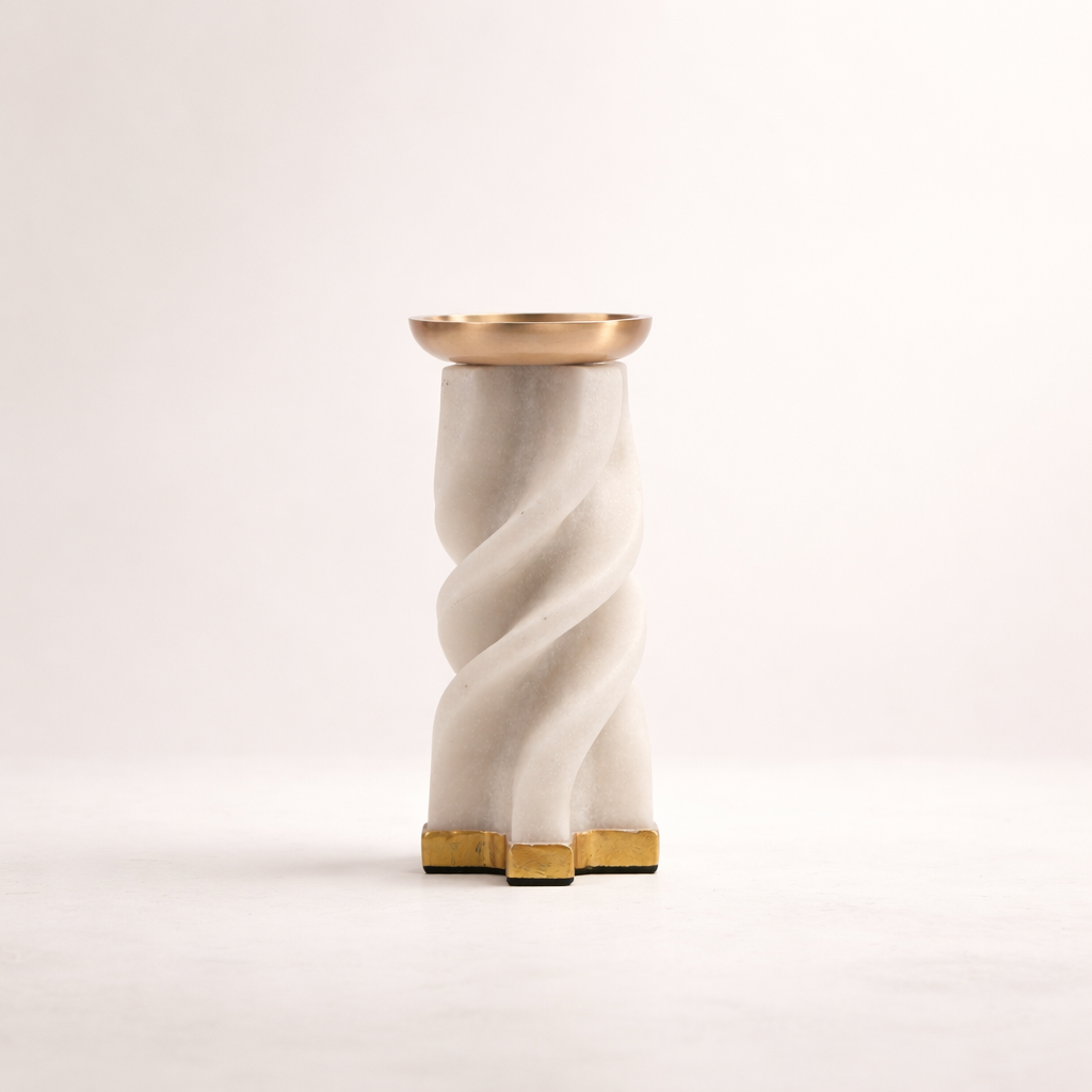 Cyris Resin  Alloy Candle Holder Set