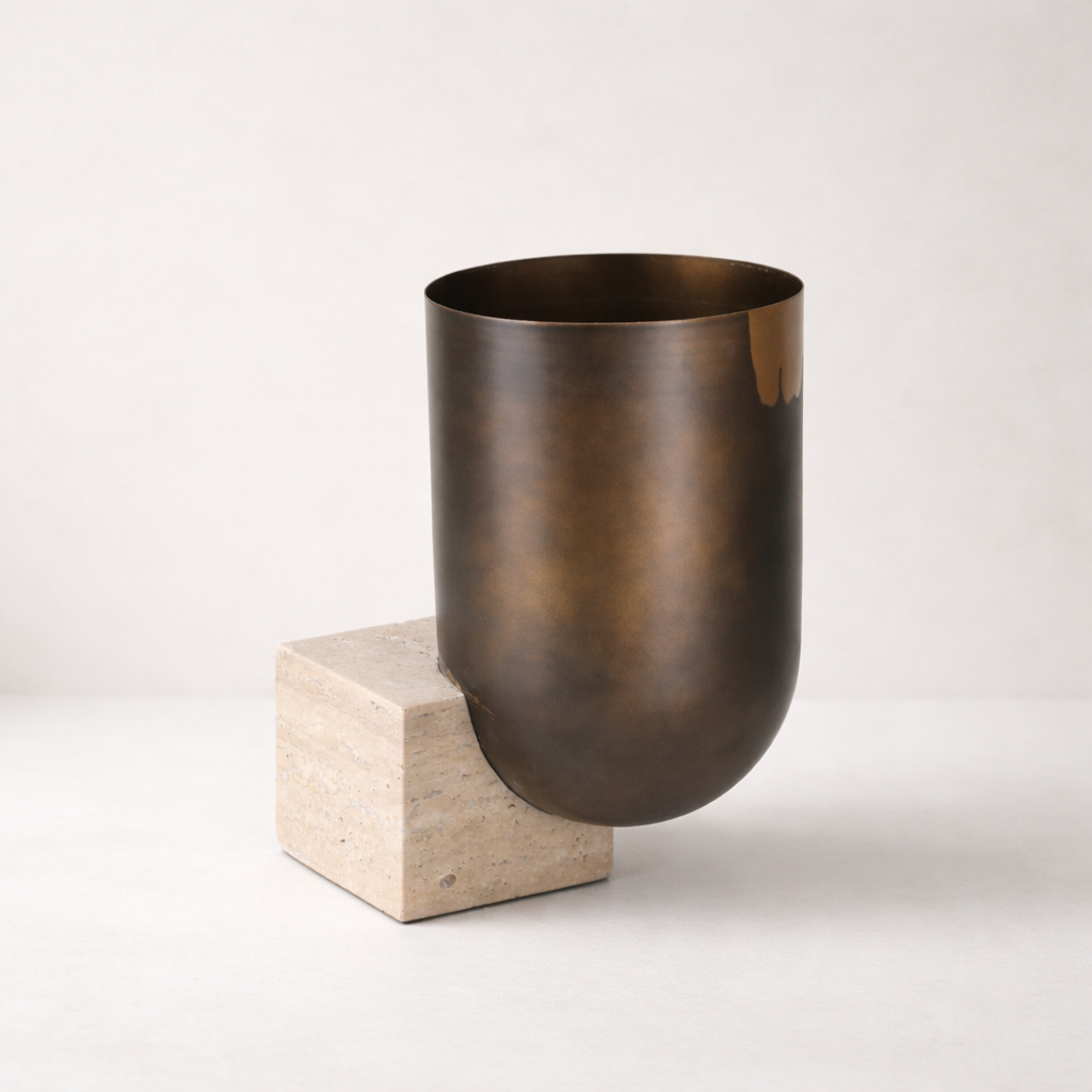 Delyra Iron Marble Vase