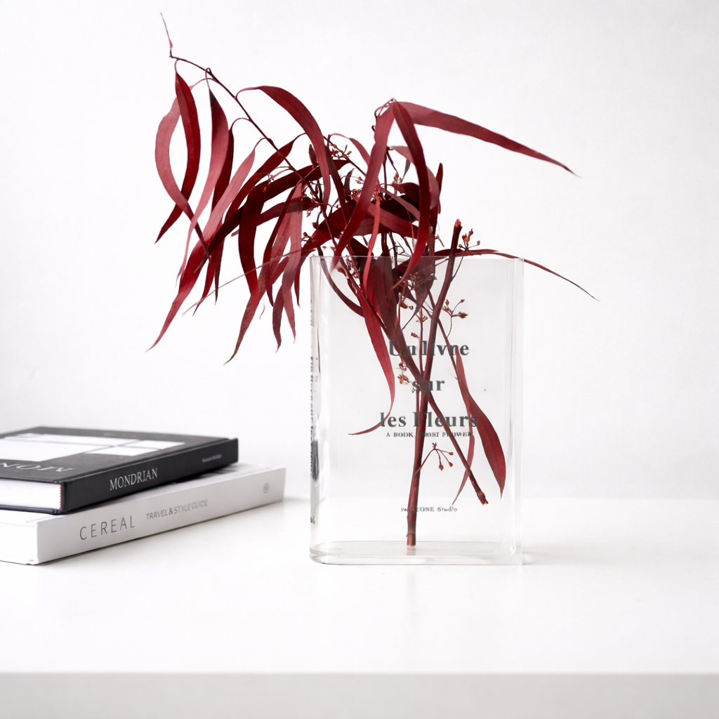 Lucen Clear Acrylic Vase