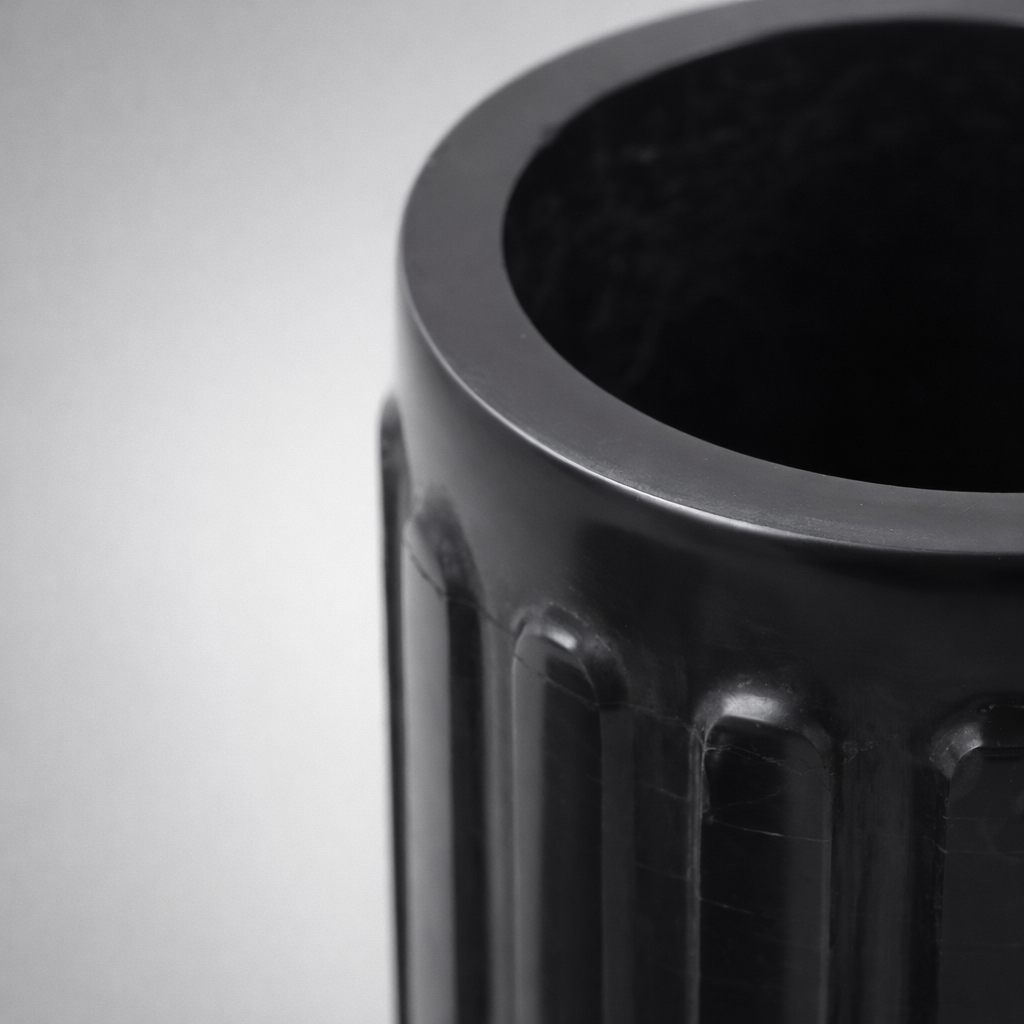 Neris Black Marble Vase and Tray